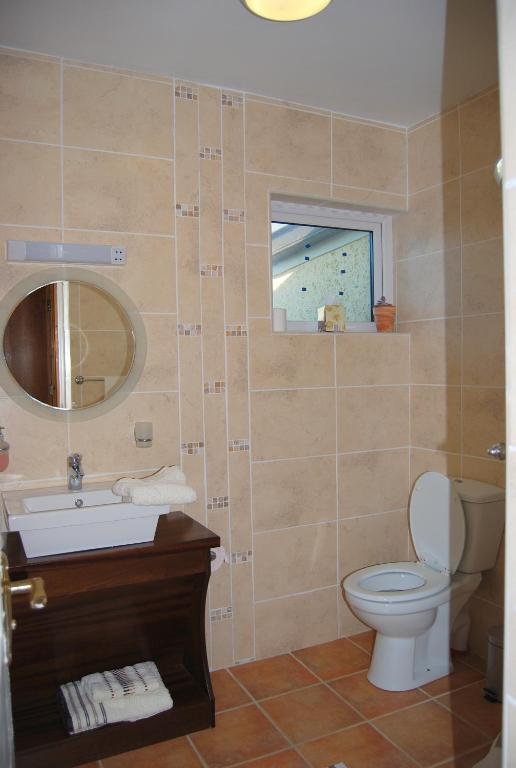 Clonmore Lodge B&B 퀼티 객실 사진